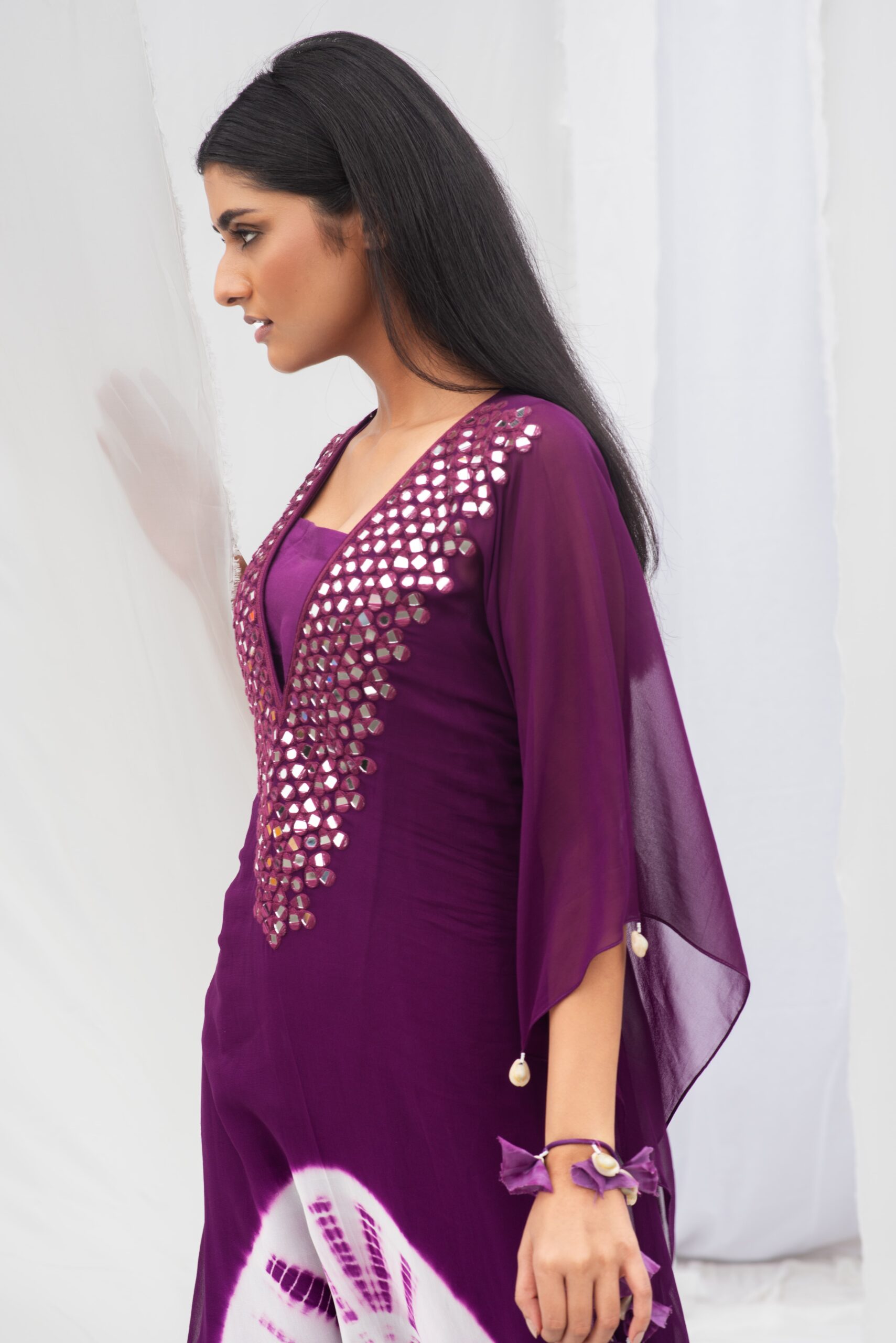 V NECK KAFTAN WITH DETAILED MIRROR WORK - Image 4