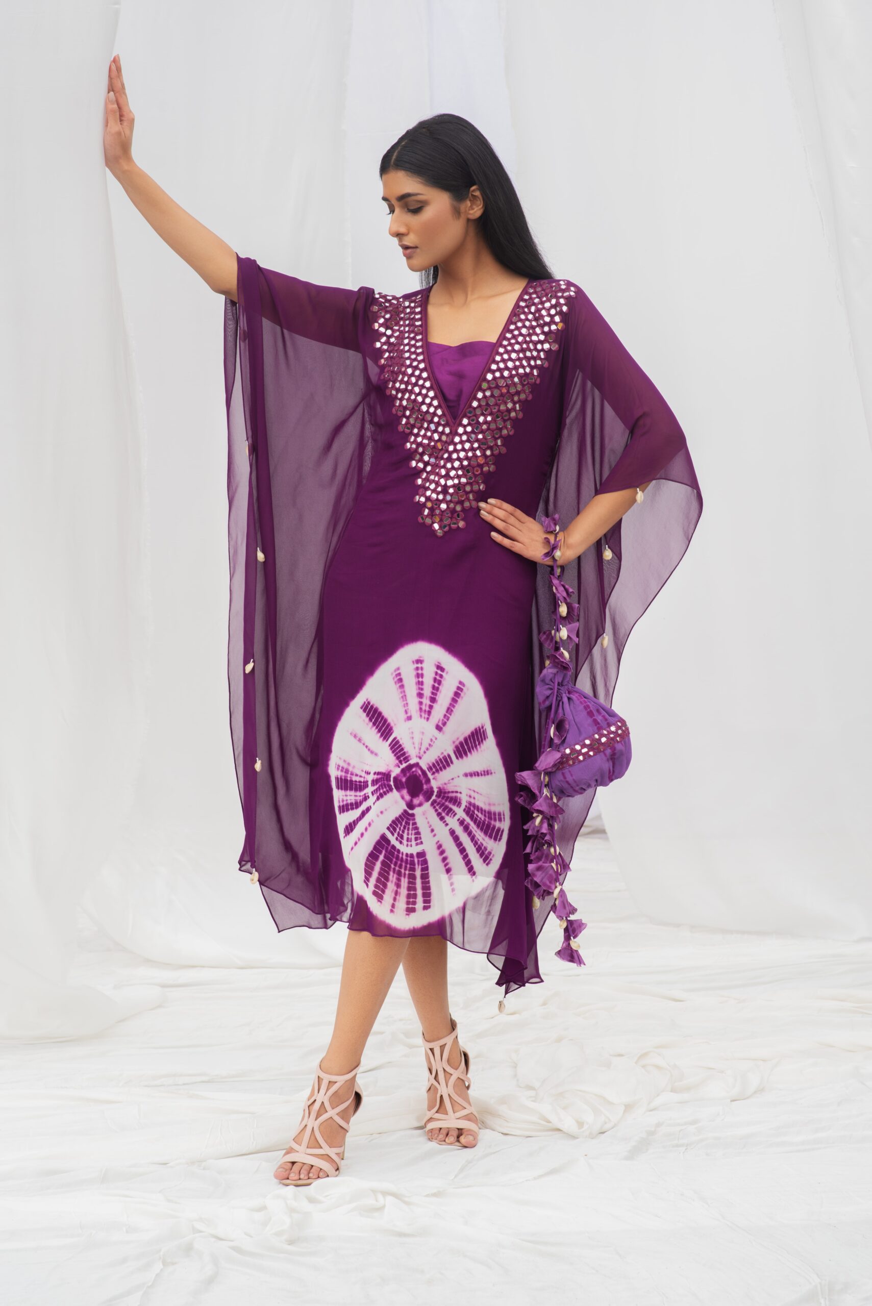 V NECK KAFTAN WITH DETAILED MIRROR WORK - Image 5