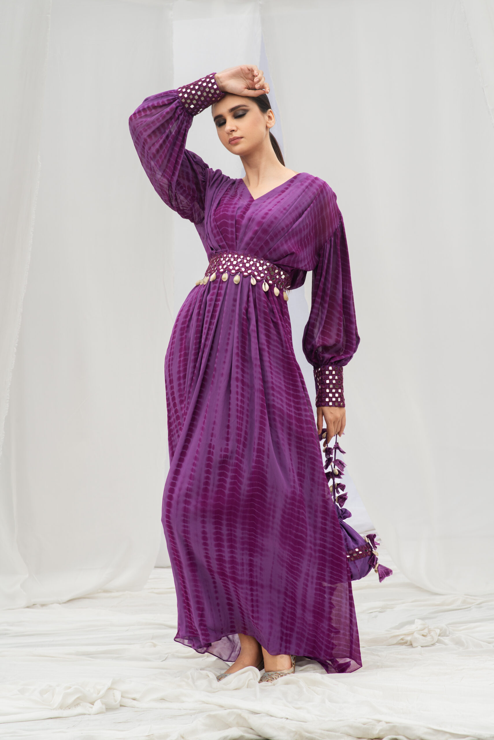 PUFF SLEEVED GOWN