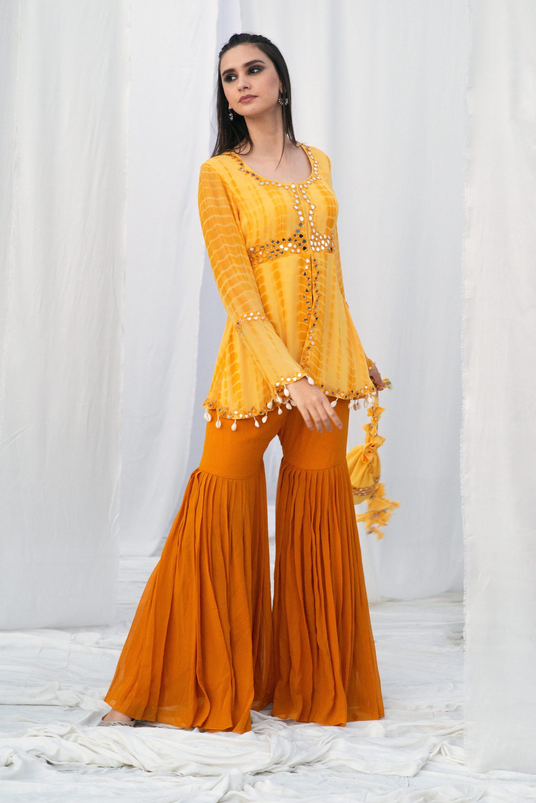 PEPLUM AND GARARA SET