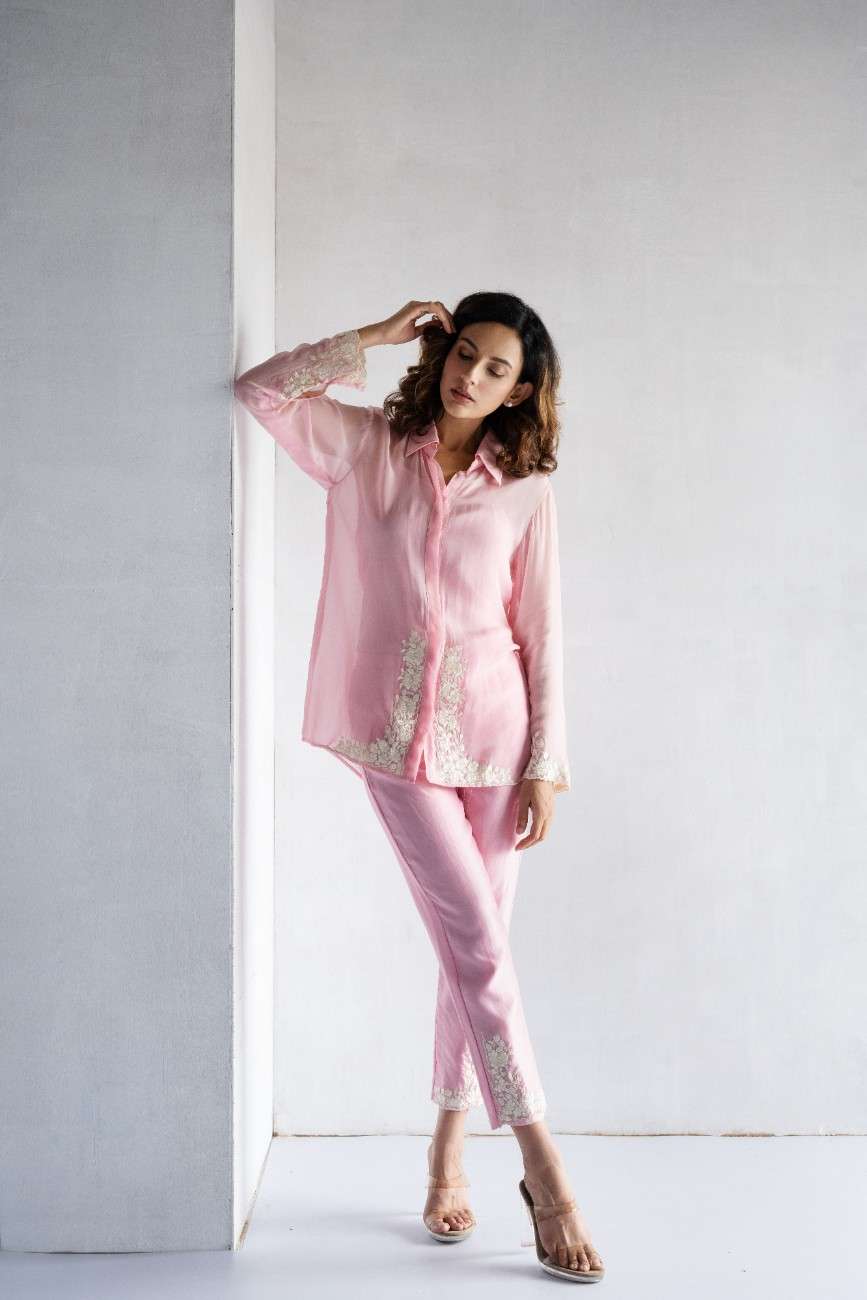 PINK-THREAD EMBROIDERY -PURE SOFT ORGANZA SHORT SHIRT - Image 3
