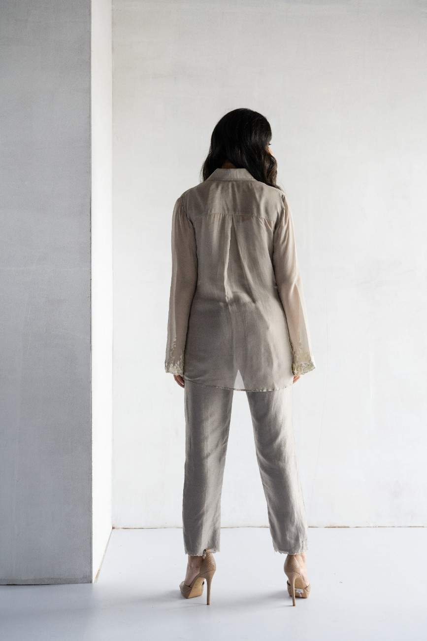 GREY-THREAD EMBROIDERY -PURE SOFT ORGANZA SHORT SHIRT - Image 2